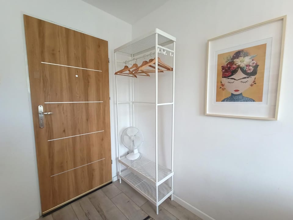 Lemuria Pokój z łazienką Szkolna Hostel in Lower Silesian Voivodeship