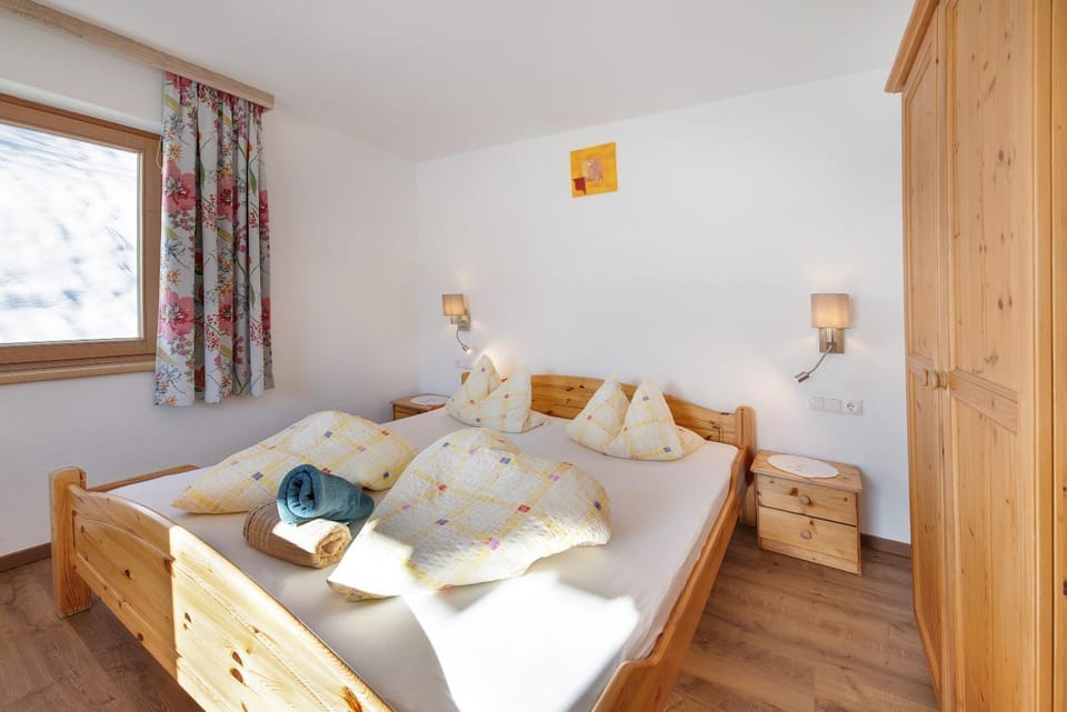 Property building, Living room, Bedroom