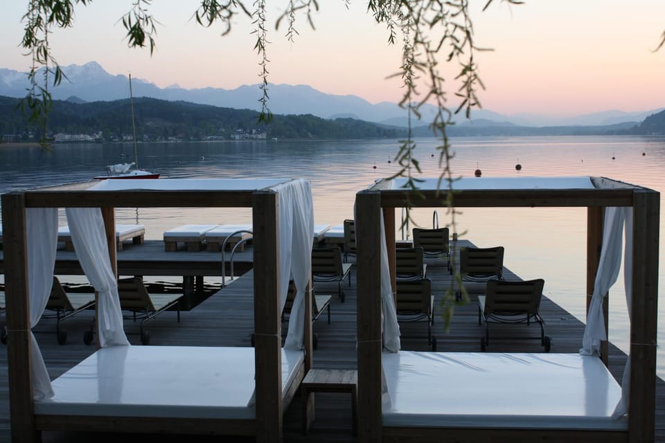 Night, Area and facilities