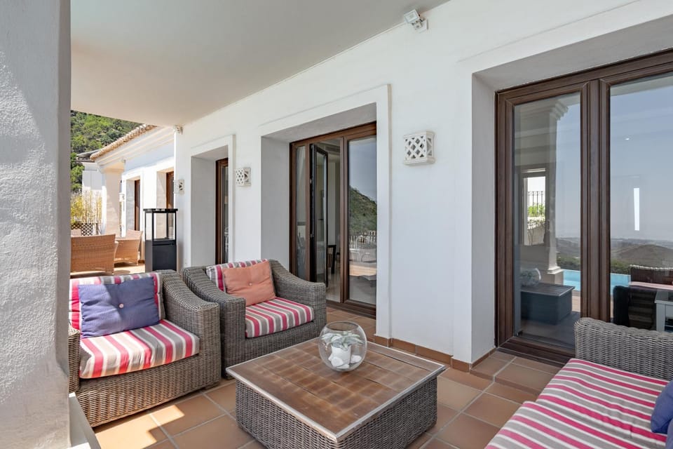 Patio, Day, View (from property/room), Balcony/Terrace, Seating area