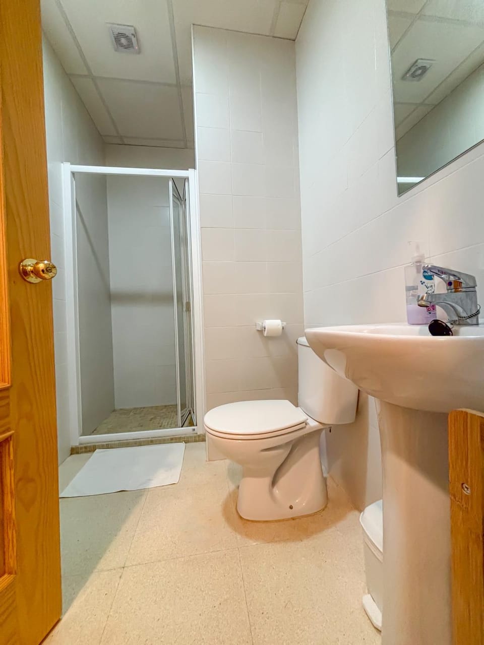 Shower, Toilet, Bathroom