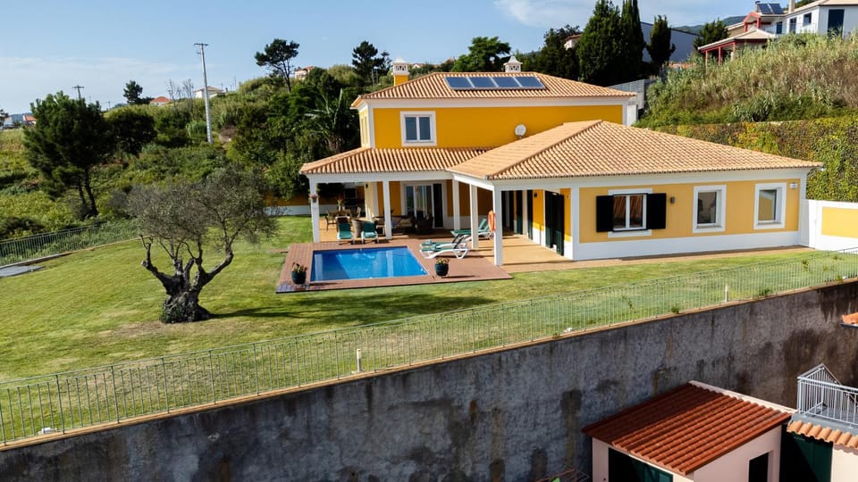 Bellevue Villa Madeira Magnificent Sea View Villa in Madeira District
