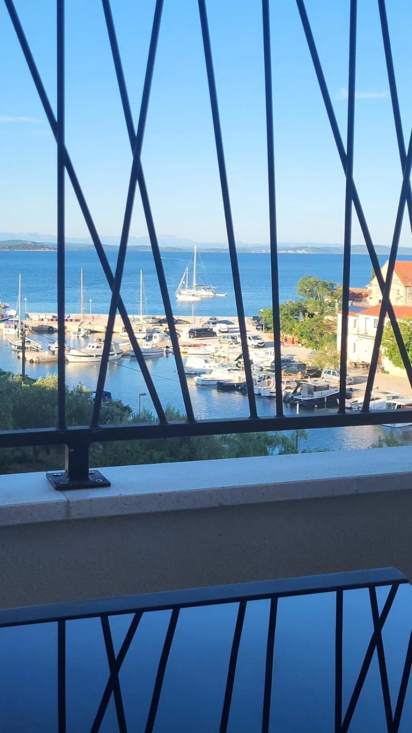 Property building, Day, View (from property/room), Balcony/Terrace, City view, Sea view