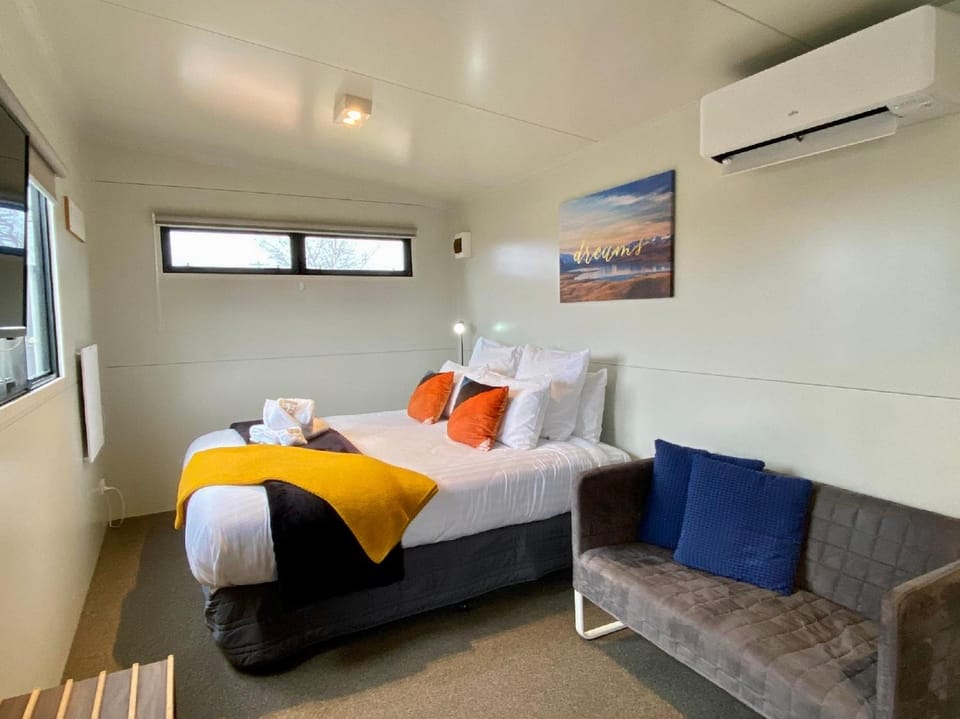 Stunted Totara, Unit 4 House in Twizel