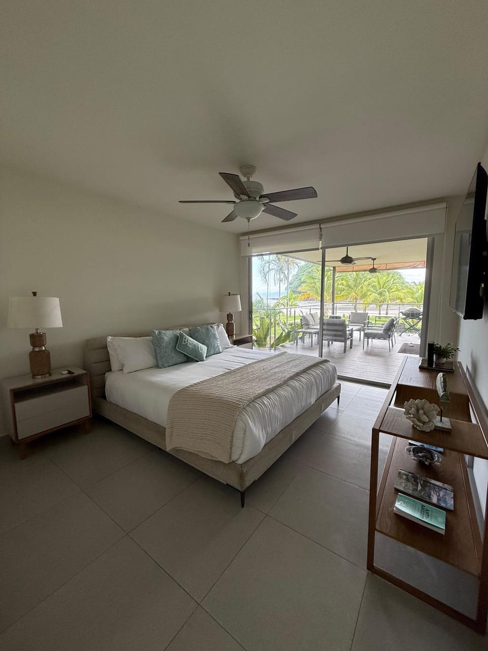 Azuero Lodge: Luxury Beachfront condo- Playa Venao Apartment in Los Santos Province, Panama