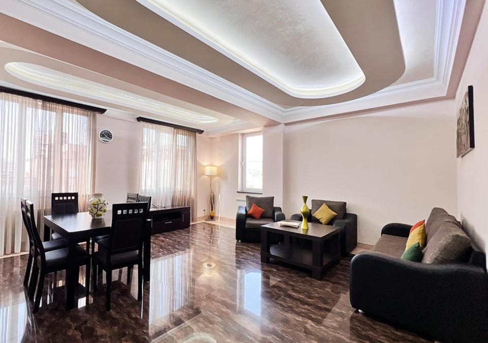 Living room, Seating area, Dining area