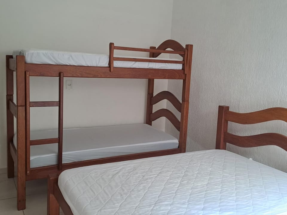 Bed, Bedroom, bunk bed