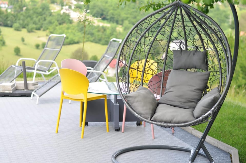 Patio, Seating area