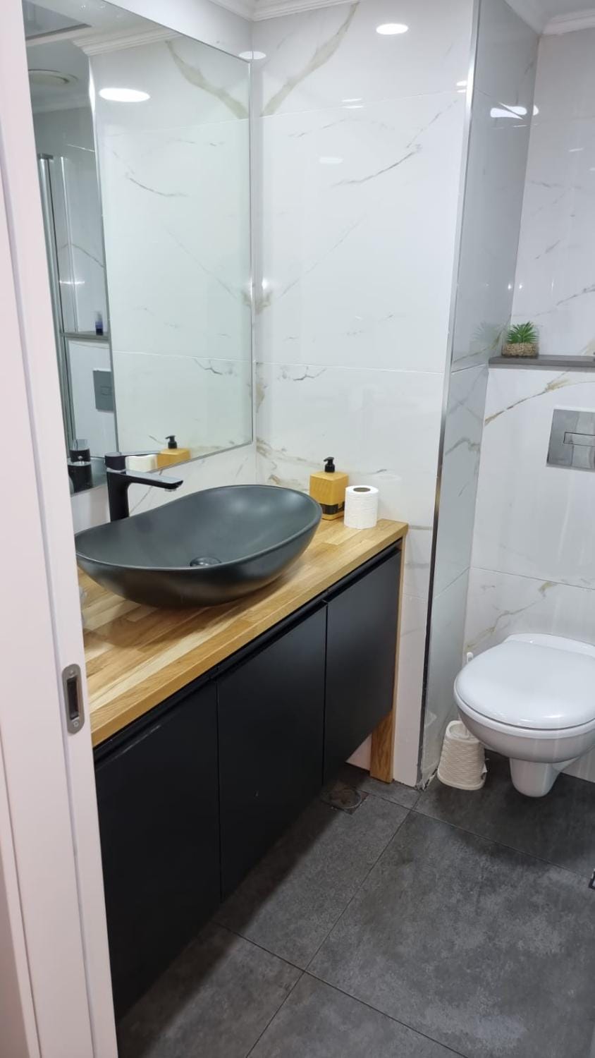 Shower, Toilet, Bathroom