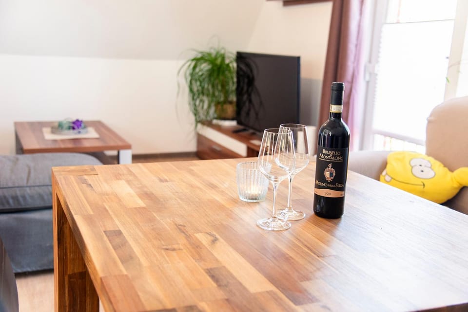 Food and drinks, Dining area, Food, Food, Lunch, Lunch, Dinner, Dinner