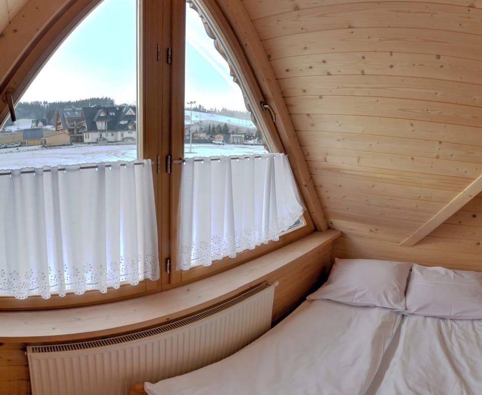Bedroom, Landmark view