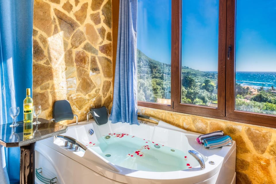 Hot Tub, Bedroom, Sea view