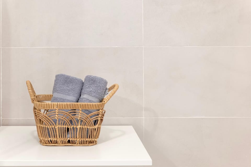 Bathroom, towels