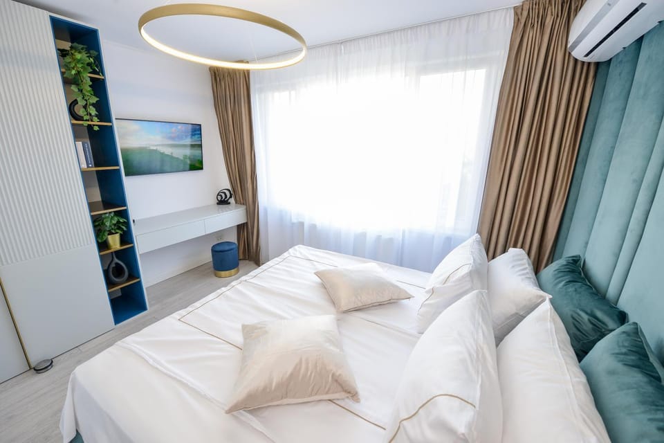 Bed, Bedroom, air conditioner