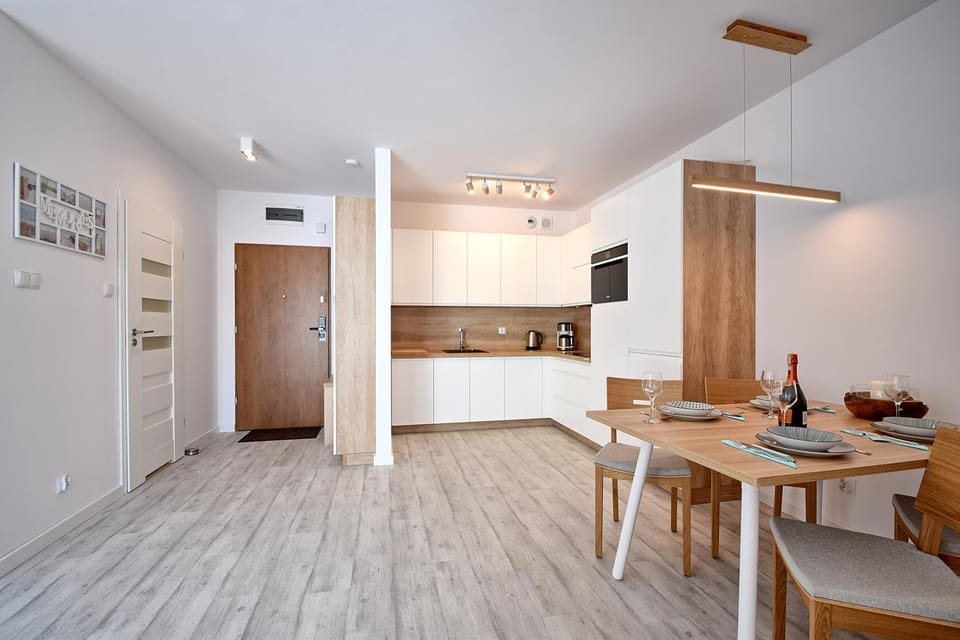 Kitchen or kitchenette, Living room