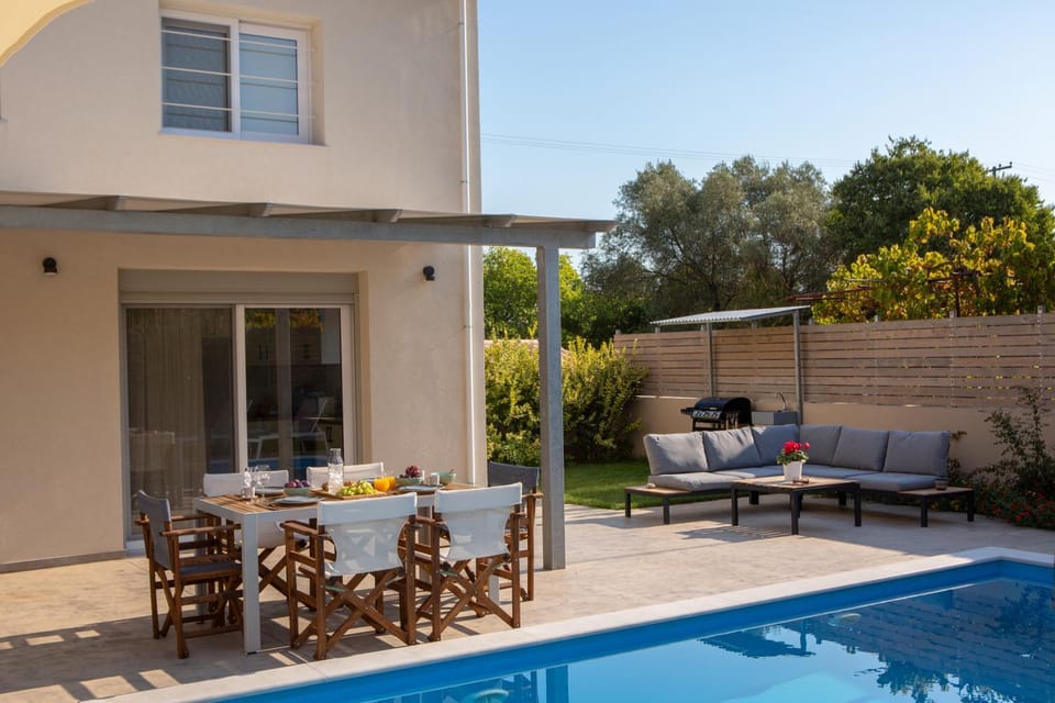 Patio, Swimming pool
