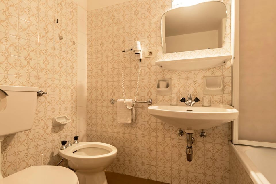 Bathroom, Living room