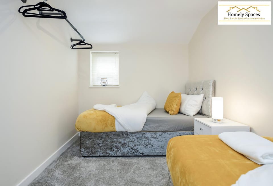 Bed, Decorative detail, Bedroom