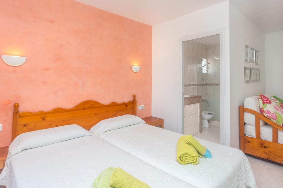 Living room, Bedroom
