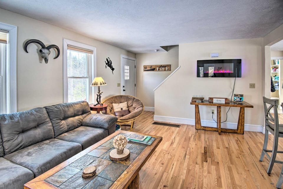 Beautiful Gilford Home, Near Lake Winni & Gunstock House in Belmont