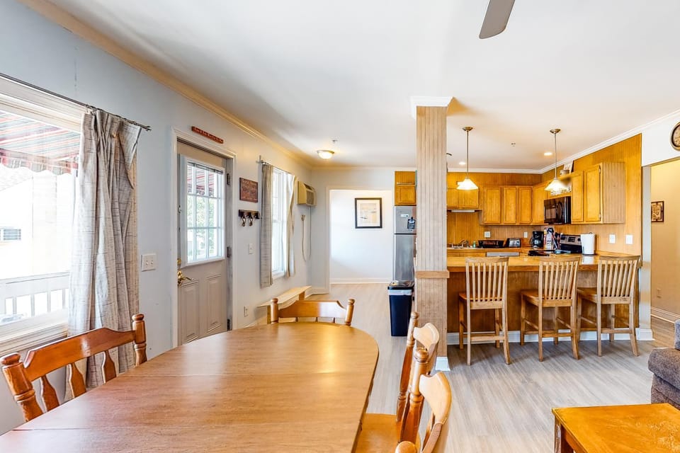 Sunrise Deck Apartment in Old Orchard Beach