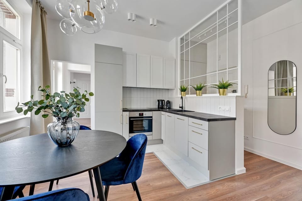 Kitchen or kitchenette, Dining area, pet friendly, stove