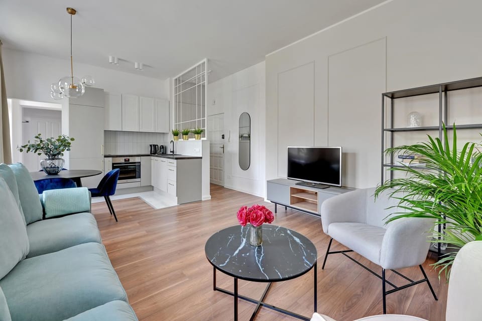 TV and multimedia, Kitchen or kitchenette, Living room, Seating area, Dining area, Evening entertainment