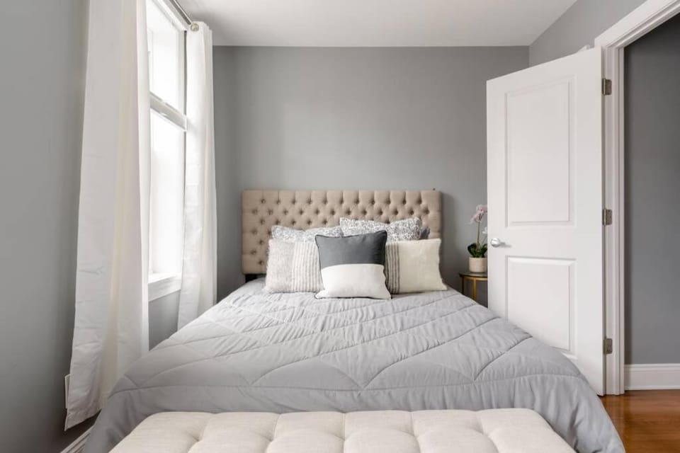 Stunning 3BR Modern Charm in South Philly House in Philadelphia
