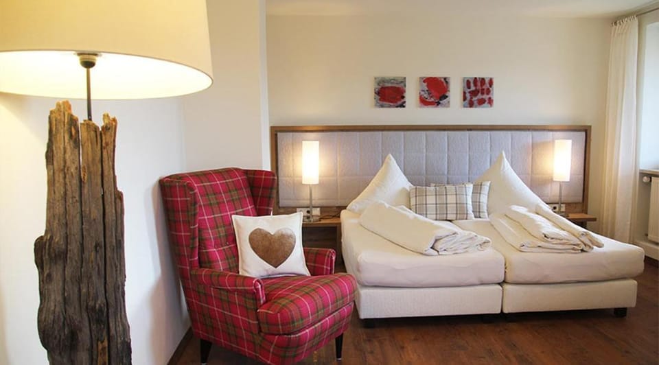 Gasthof SONNE Bed and Breakfast in Murnau am Staffelsee