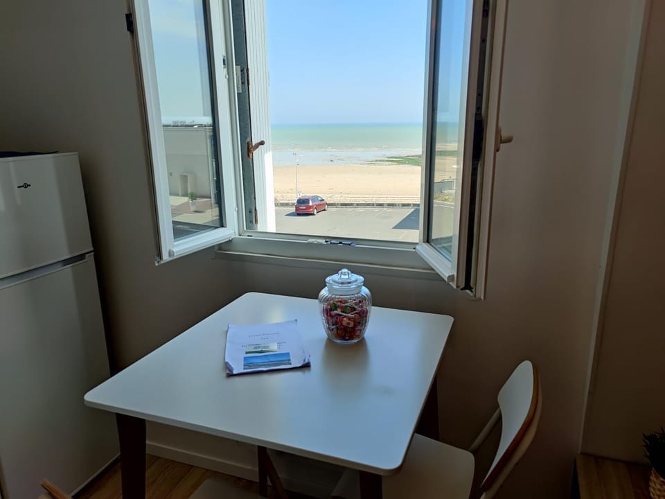 F2 - 30m2 Face à la mer Apartment in Normandy