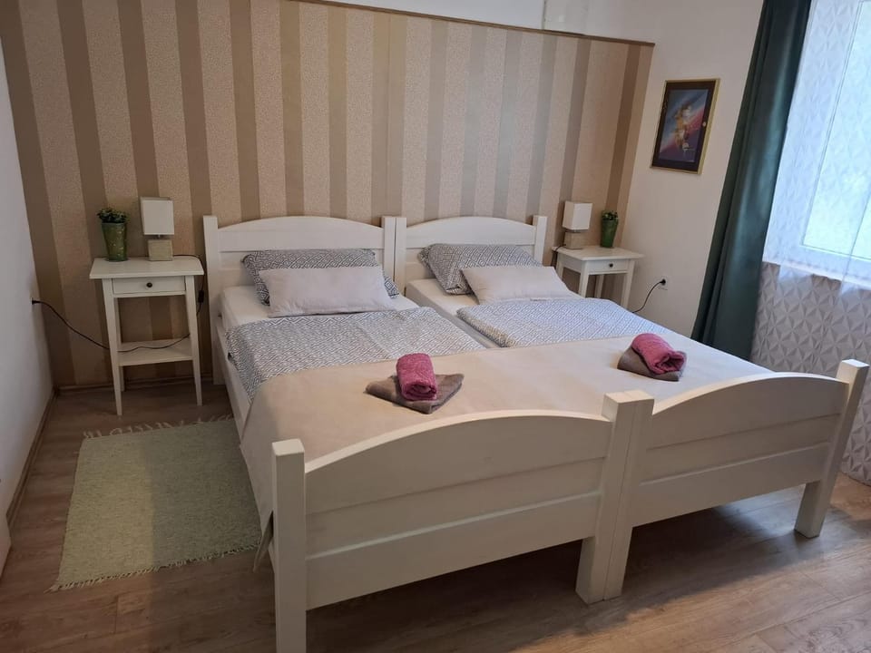 Rooms Bobic Bed and Breakfast in Lika-Senj County