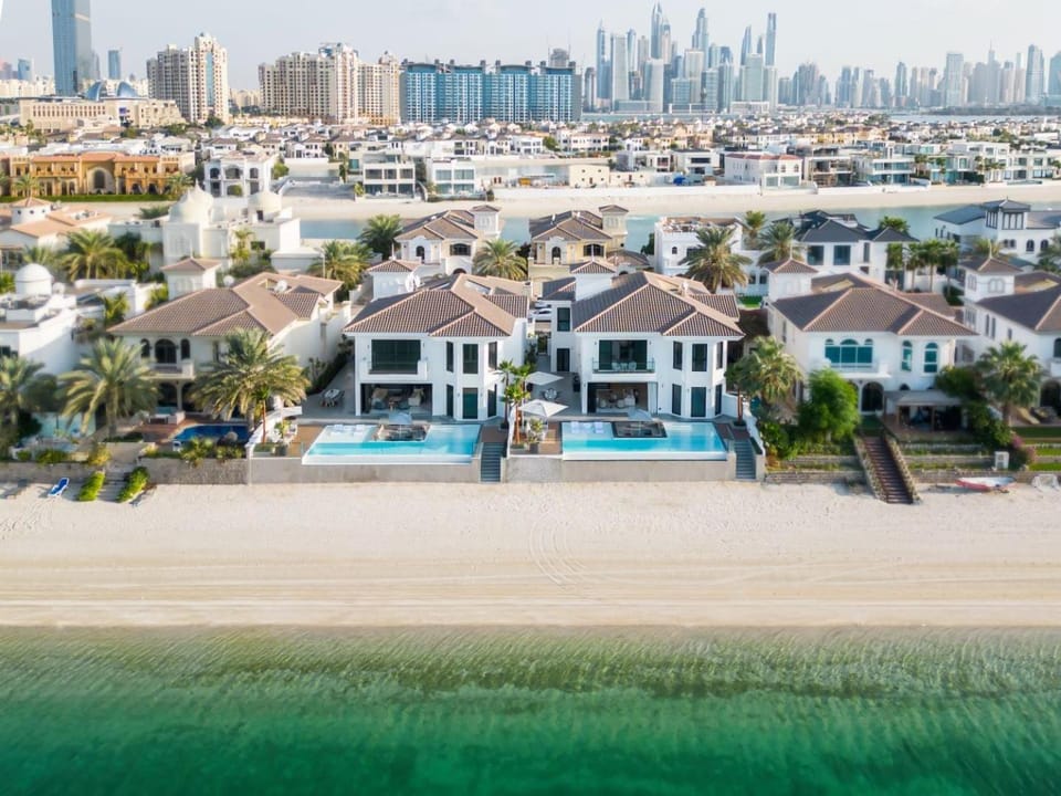 Villa Malissa- Exclusive 5-Bedroom Villa by Luxury Explorers' Collection Villa in Dubai