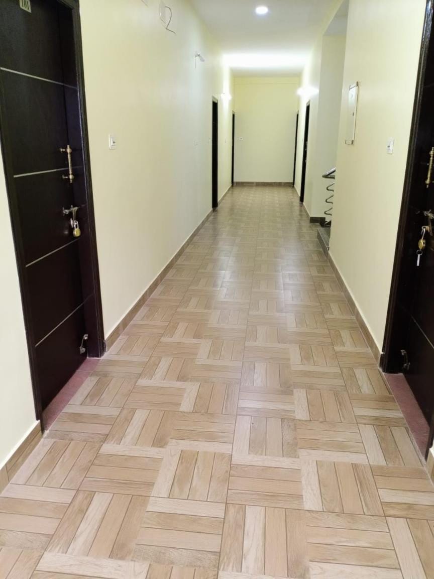 GIRI NANDHANA RESIDENCY Hotel in Tamil Nadu