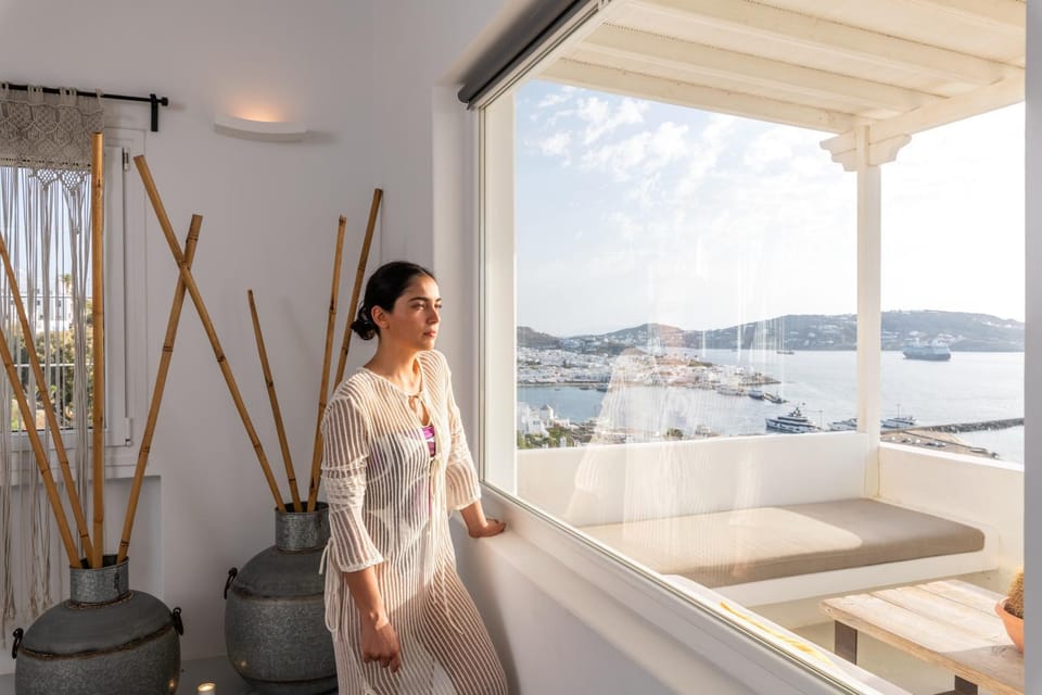 View (from property/room), City view, City view, Sea view, Sea view