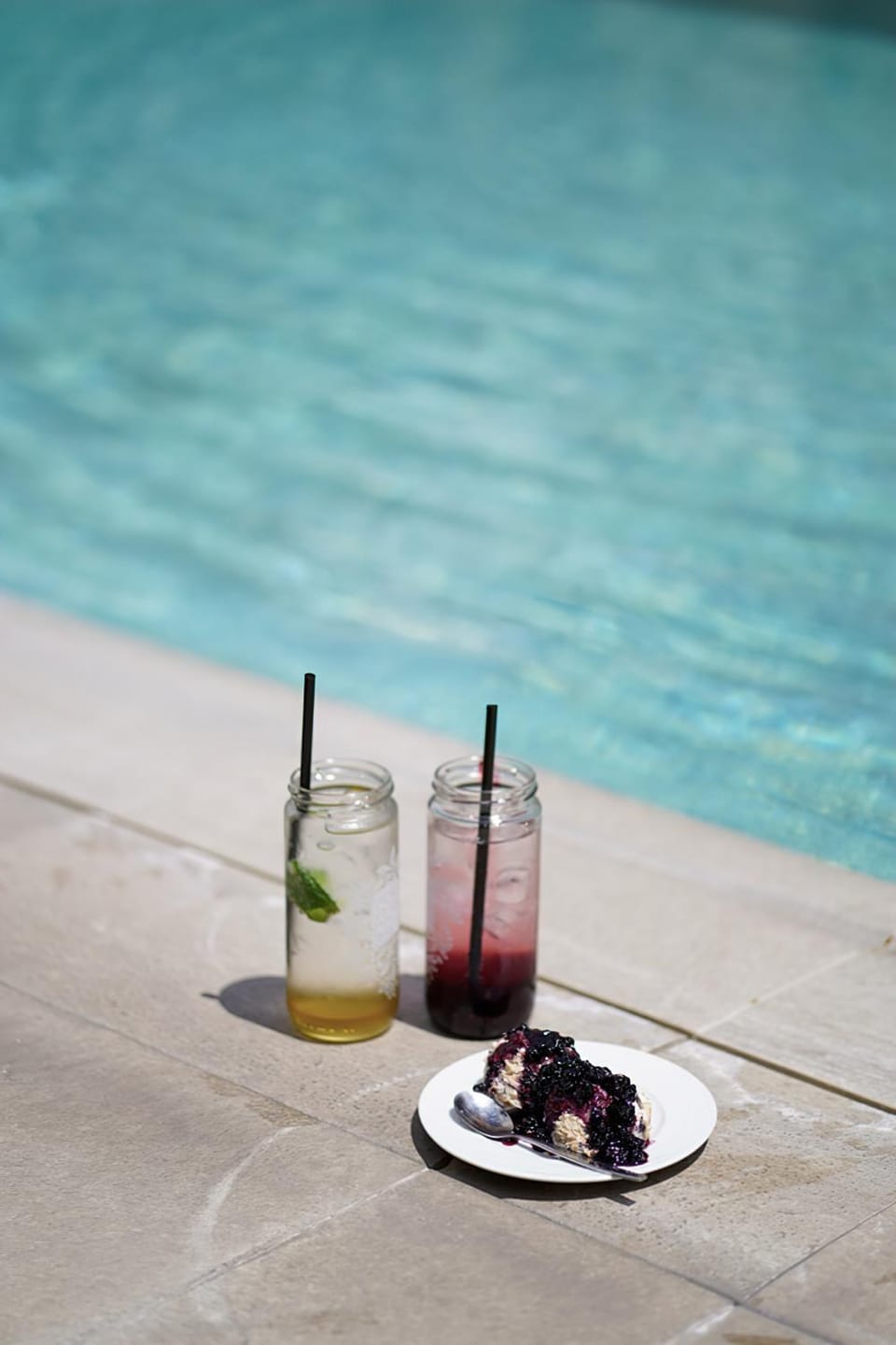 Day, Food and drinks, Pool view, Swimming pool