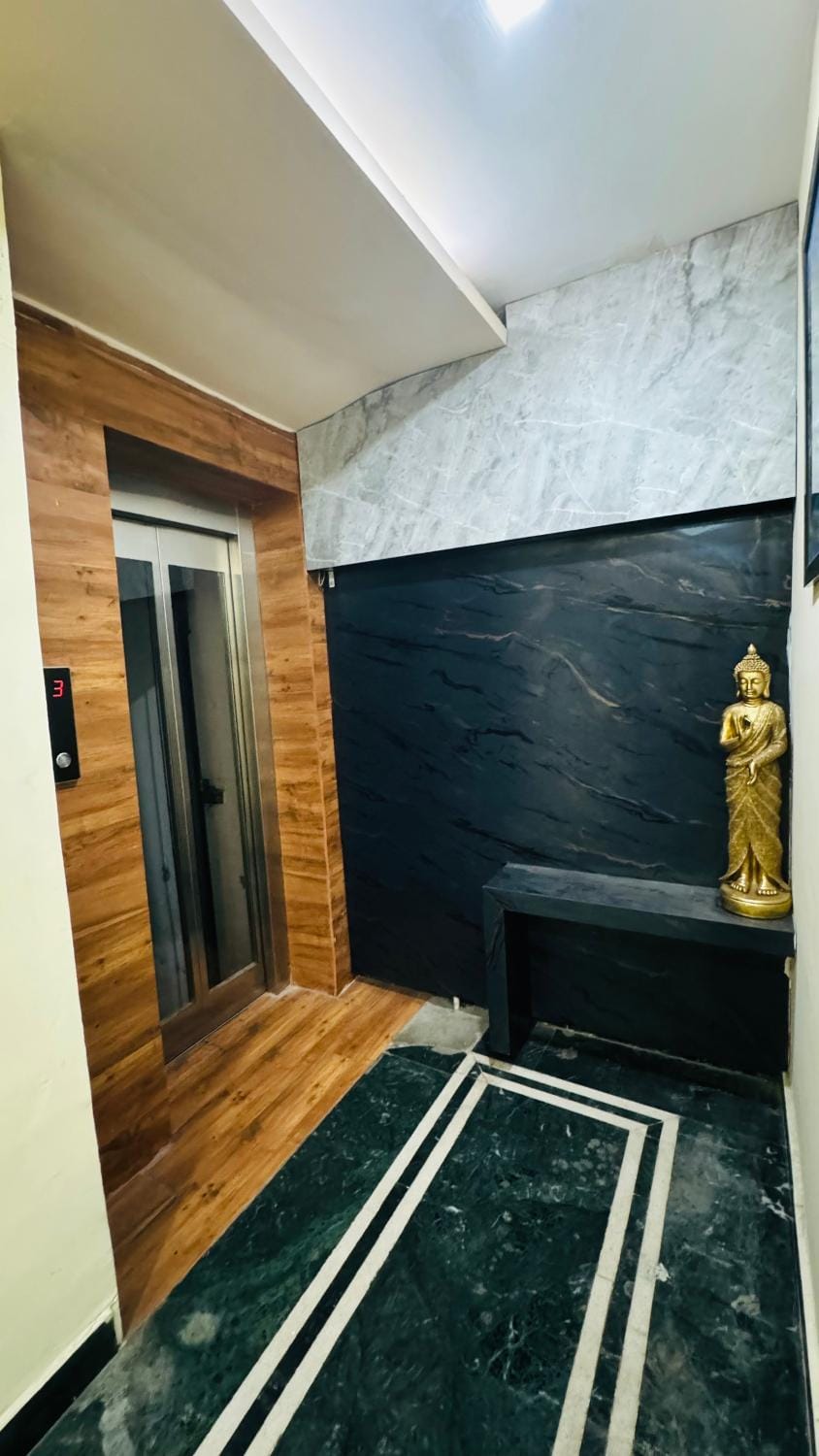 The Reverent Ganga Hotel in Uttarakhand