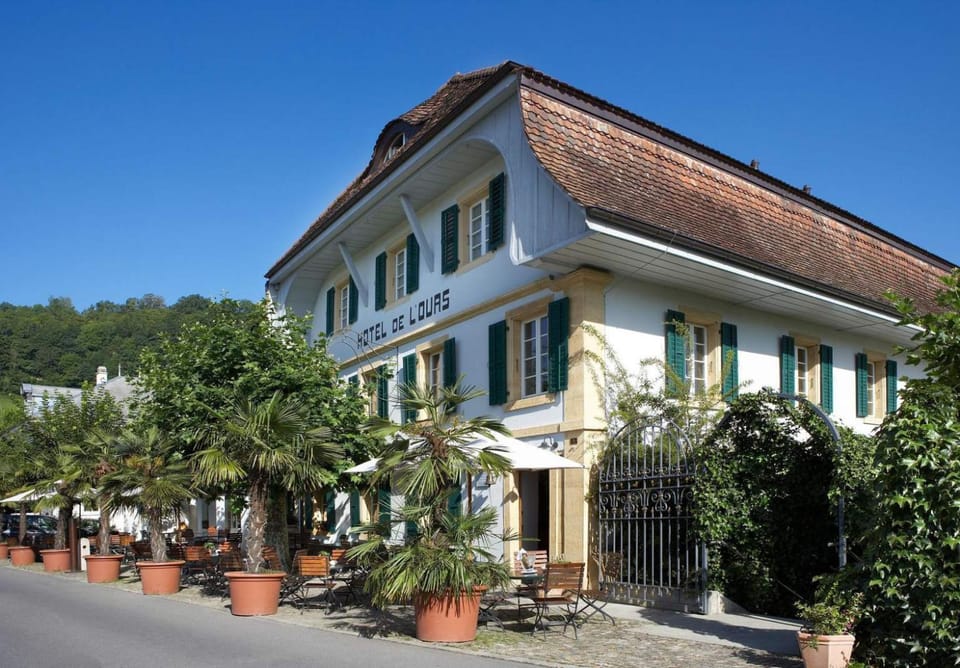 Property building, Balcony/Terrace