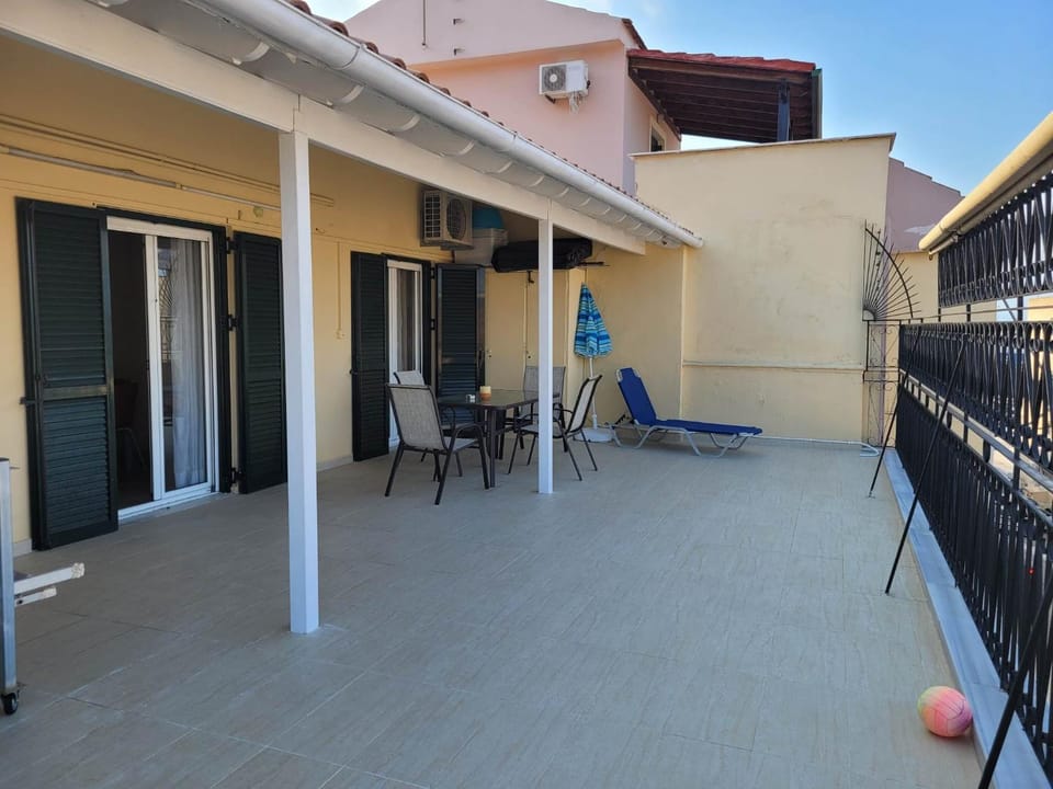 Day, View (from property/room), Balcony/Terrace, Balcony/Terrace, sunbed