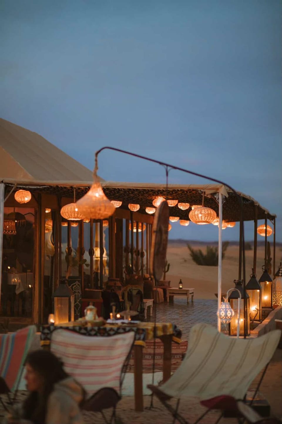 Restaurant/places to eat, Night