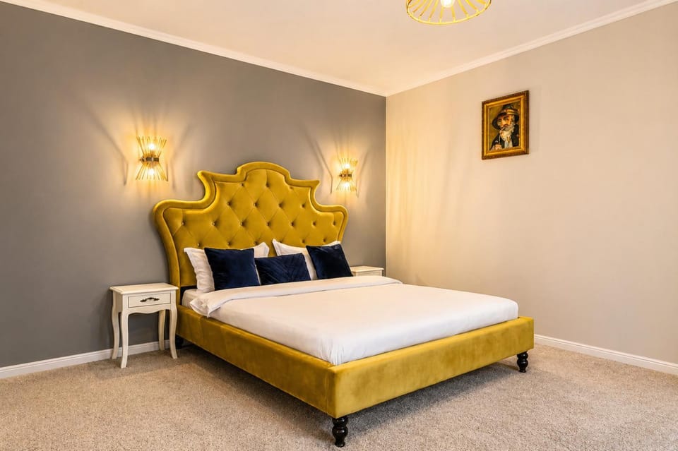 Bed, Photo of the whole room, Bedroom