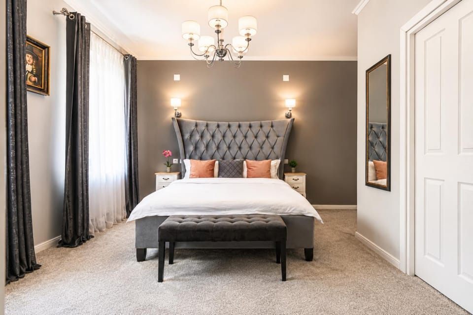 Bed, Photo of the whole room, Bedroom