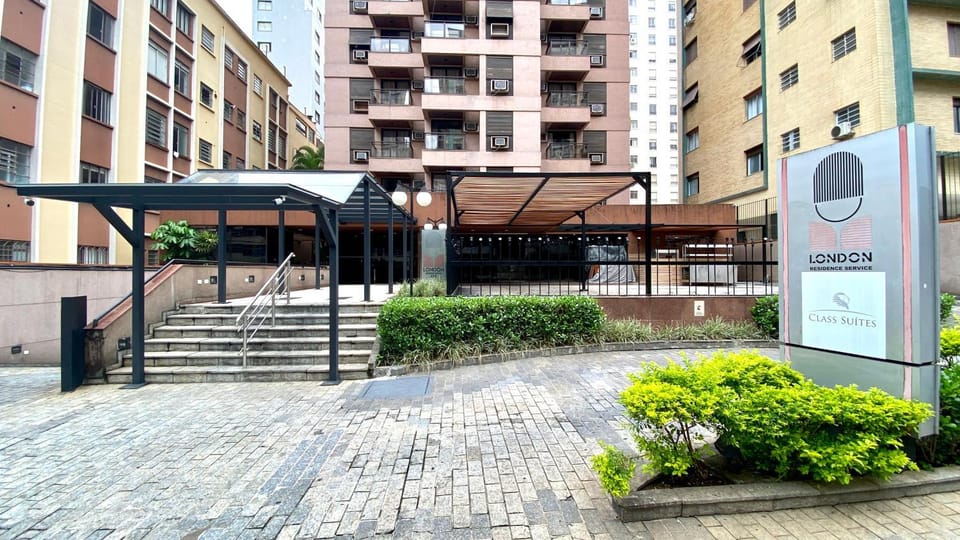 Property building, Facade/entrance