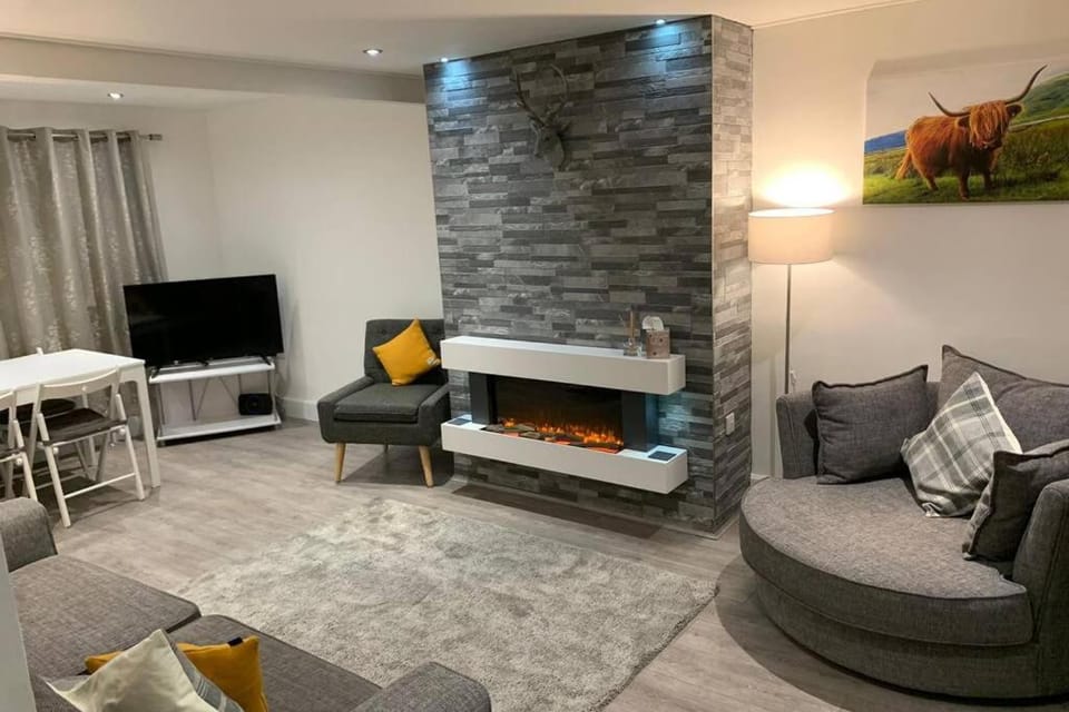 *STUNNING & SPACIOUS* 3 Bed House, 5min from Oban Apartment in Scotland