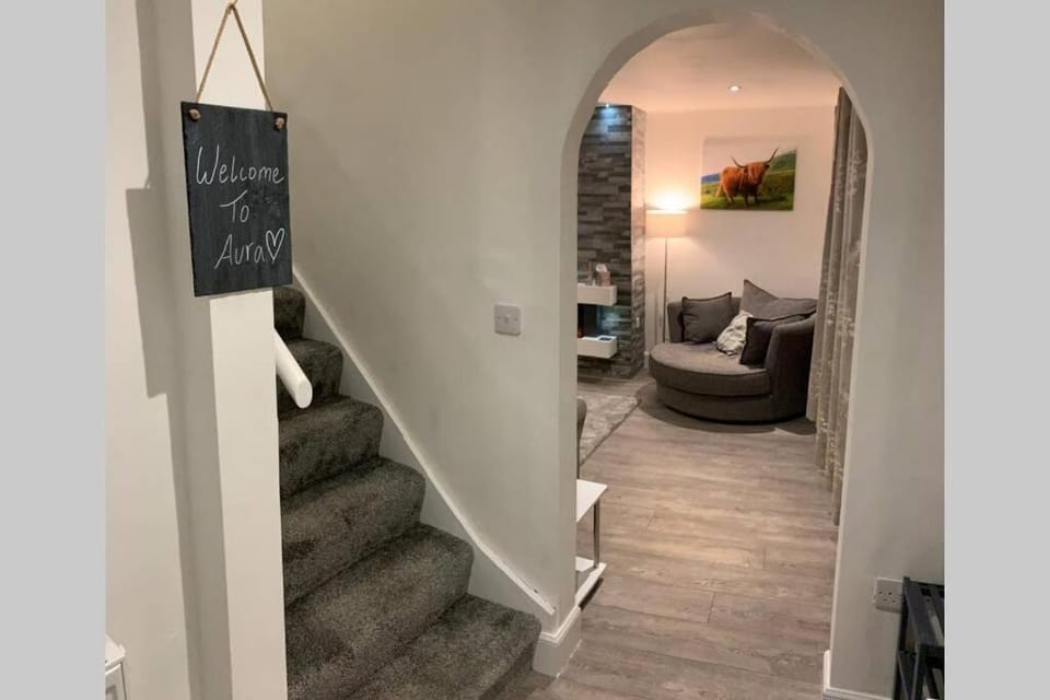 *STUNNING & SPACIOUS* 3 Bed House, 5min from Oban Apartment in Scotland