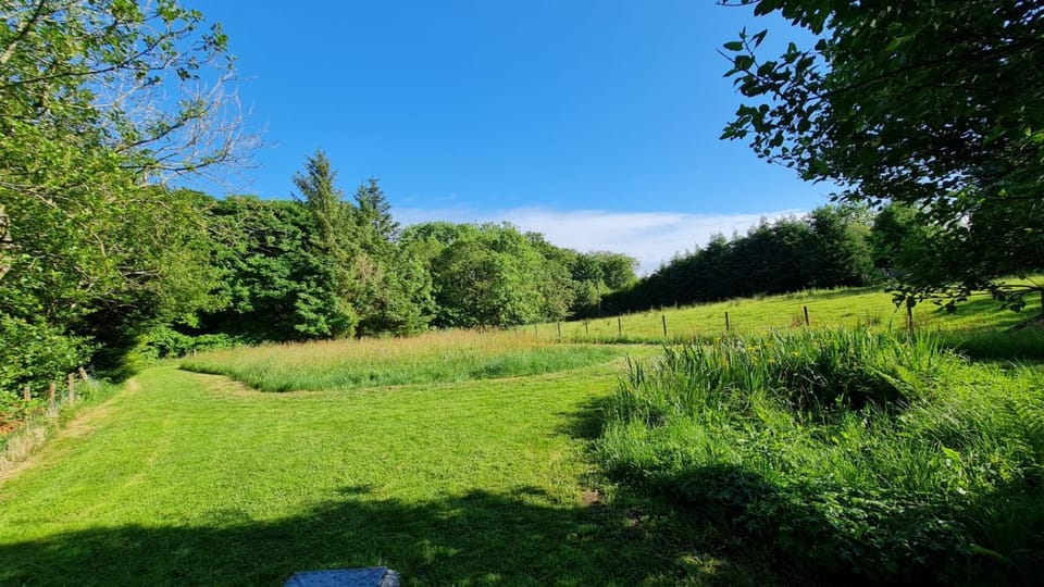 3-Bed Lodge - Sleeps 7 - Hot Tub - Pet Friendly House in Ribble Valley District