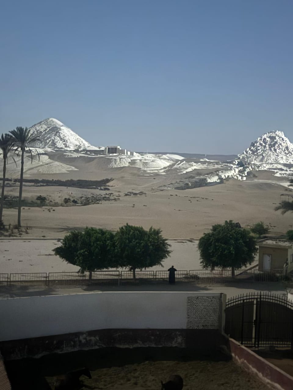 Nearby landmark, Natural landscape