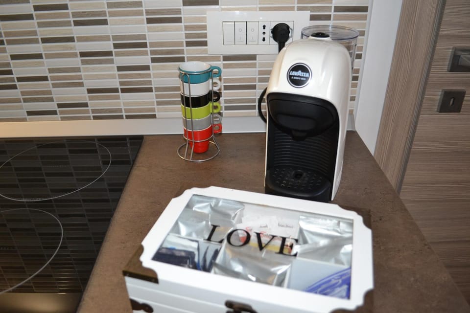 Coffee/tea facilities, Breakfast