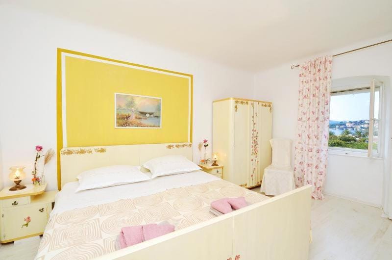 Villa Marini dvori House in Šibenik-Knin County, Croatia