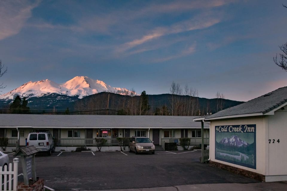 Property logo or sign, Mountain view