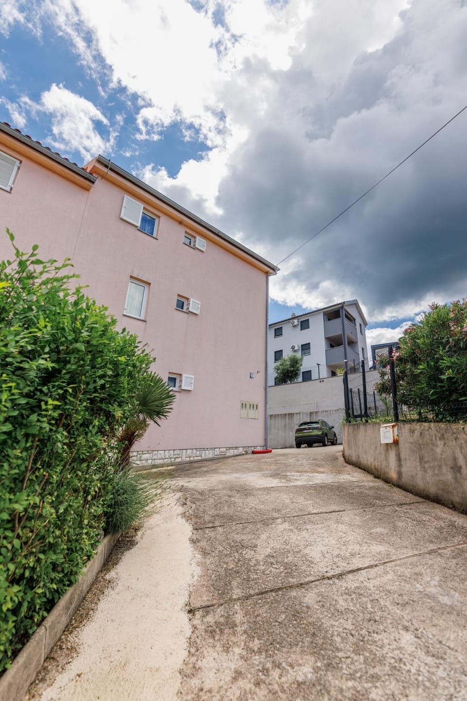 Property building, Facade/entrance